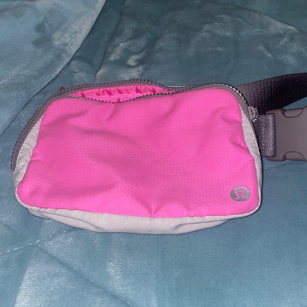 Pink Lululemon Everywhere Belt Bag